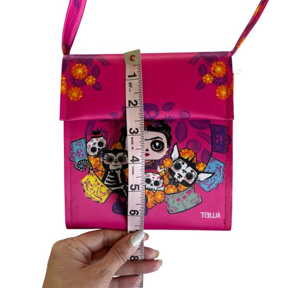 Tawi Frida Kahlo Sugar Skull Mexican Design Front Flap Hot Pink Purse - Picture 9 of 10